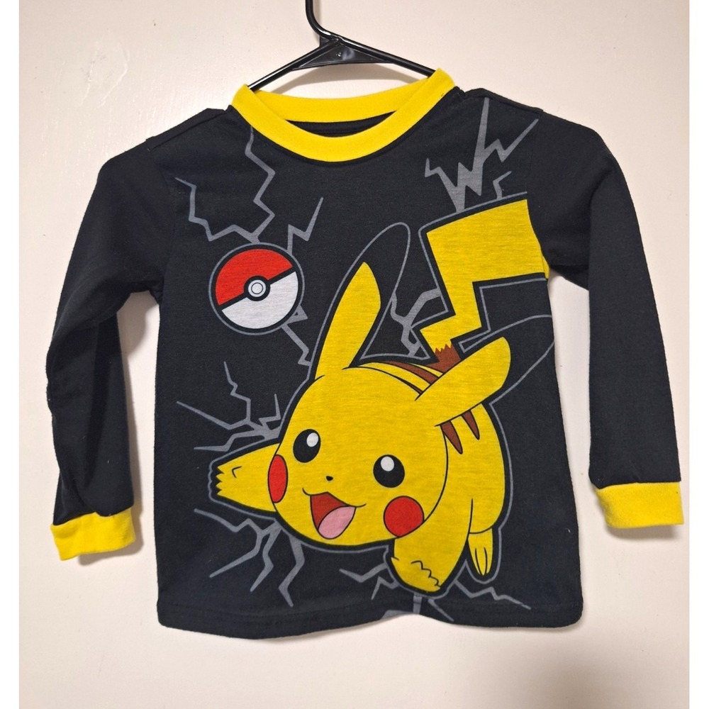 Pokemon Pikachu Boys Pajama Set Long Sleeve Top Fleece Pants Size 4/5 2 Pc